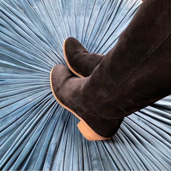 BDG black suede boots block heel round toe pull on slouchy or knee length Sz 10 - Picture 4 of 16